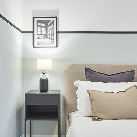 Elegante Appartamento Minimal Dai Tocchi Botanici Milano Ngoại thất bức ảnh