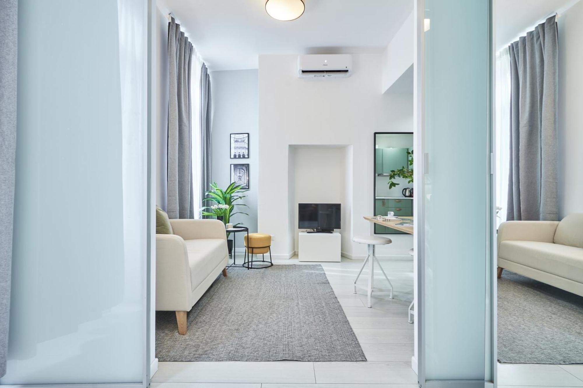 Elegante Appartamento Minimal Dai Tocchi Botanici Milano Ngoại thất bức ảnh