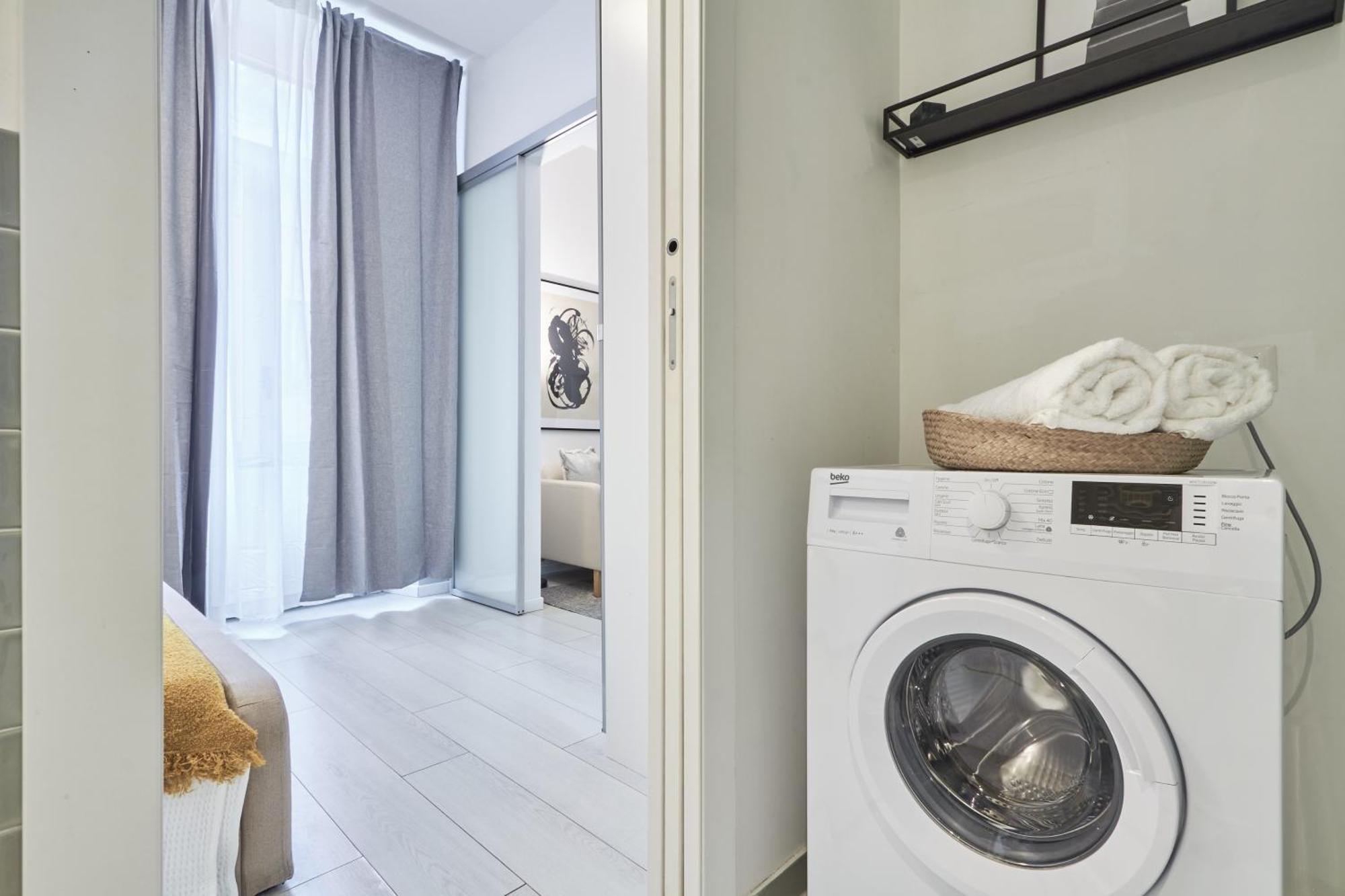 Elegante Appartamento Minimal Dai Tocchi Botanici Milano Ngoại thất bức ảnh