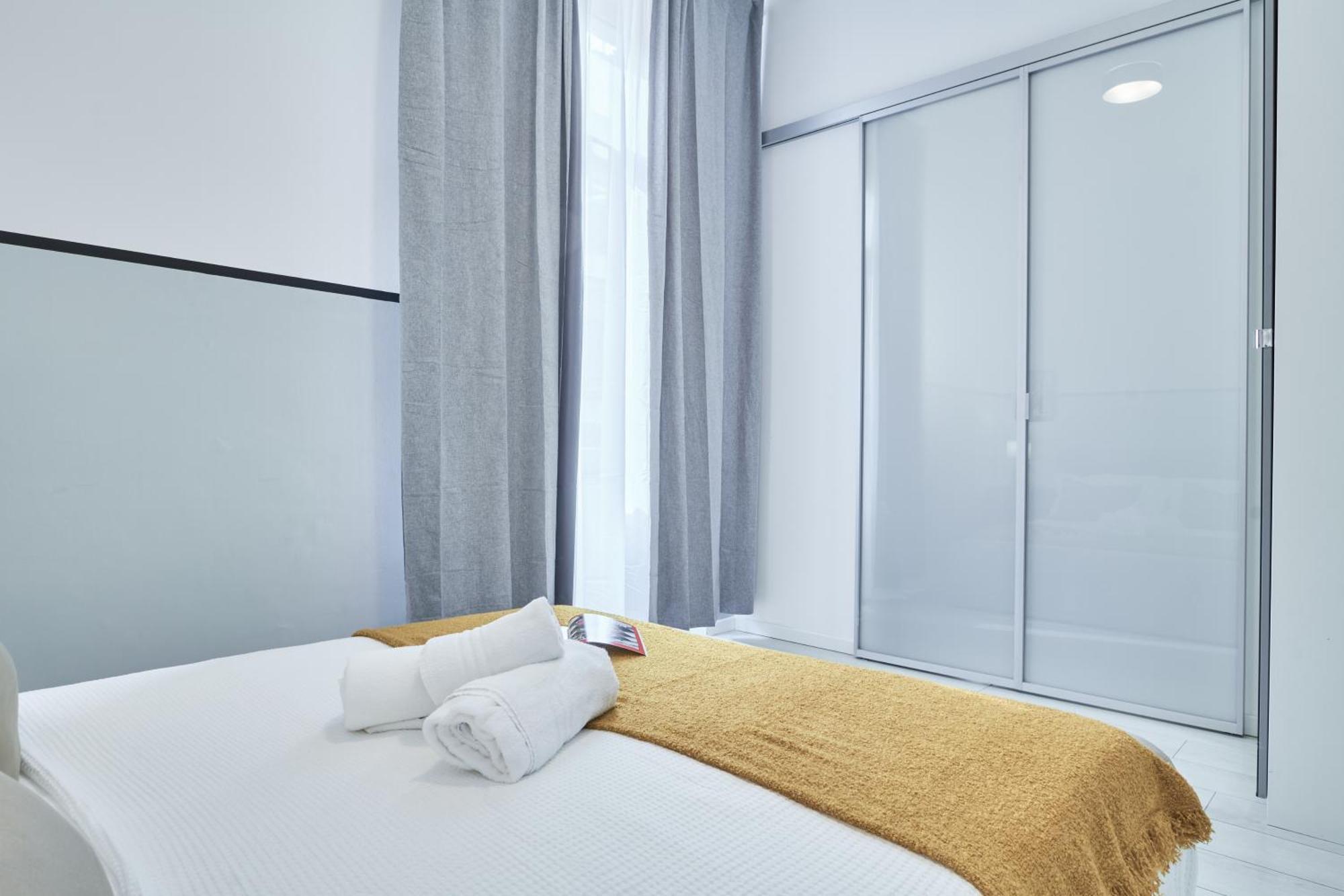Elegante Appartamento Minimal Dai Tocchi Botanici Milano Ngoại thất bức ảnh